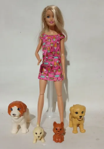 Barbie treinadora de cachorros modelo FXH08