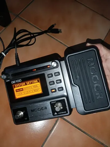 Pedaleira Mooer Ge100