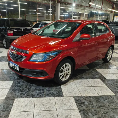 Chevrolet Onix Hatch Lollapalooza 1.0 8V Flex Power Mec. 4P 2014