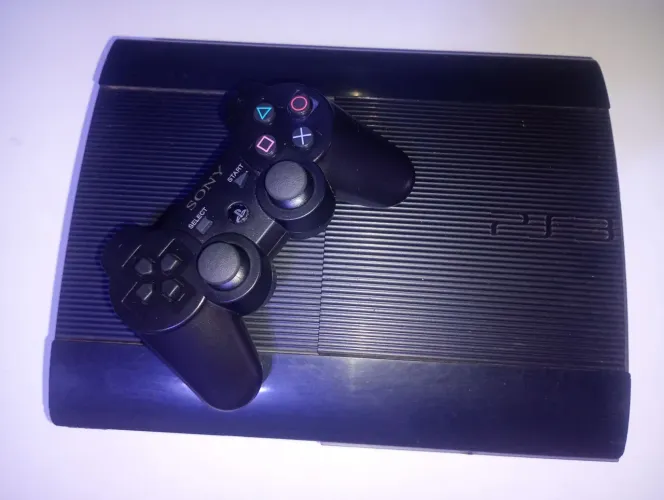 PS3 seminovo 36 jogos instalado