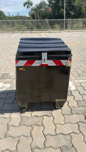 Baú 120 litros fibra 4 vezes usado.