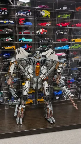 Transformers Leader Class Starcream - Hunt For The Decepticon