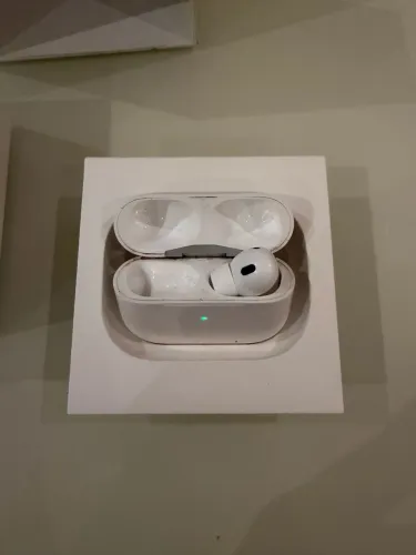 Air Pod Pro 2 Original ( apenas lado direito ) com caixa de carregamento original!