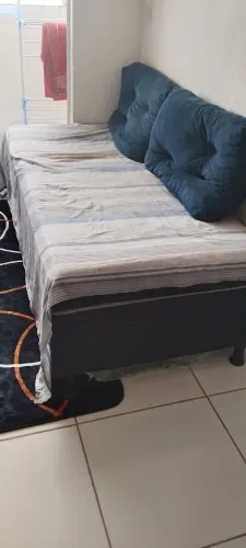 Vendo ou troco Cama box solteiro