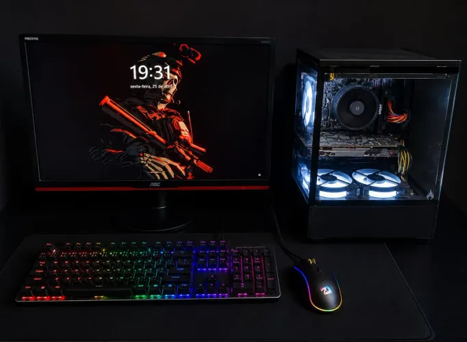 Computador PC Gamer Amd Ryzen 5 3400g Rx 580 24gb Ram 500gb Ssd