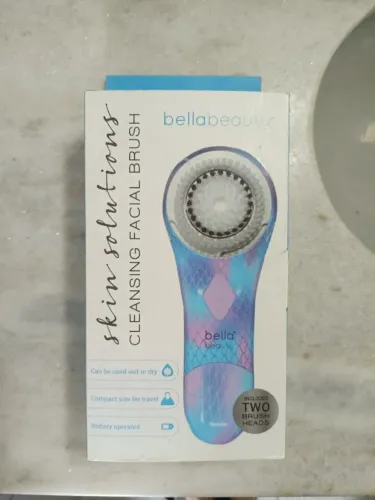 Escova de limpeza facial importada Bella Beauty