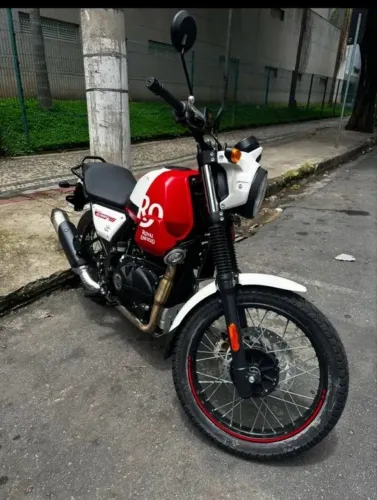 Royal Enfield Scram 411 EFI 2023