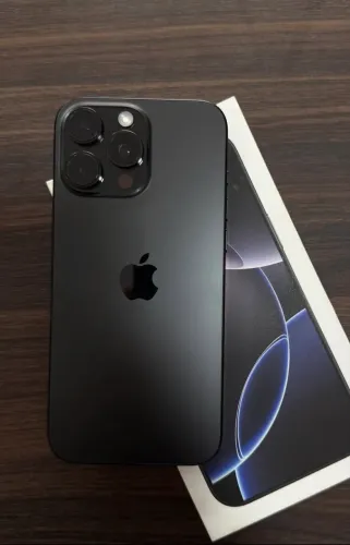 iPhone 16 Pro Max 256GB Estado de Novo