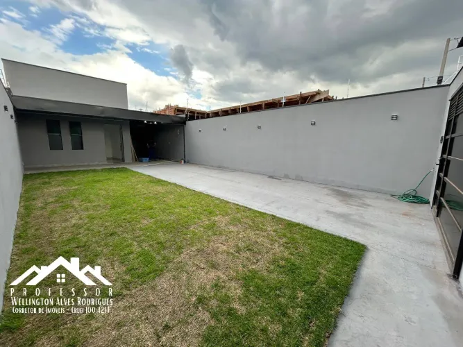 Edícula à venda no Jardim Residencial Santo Expedito em Limeira-SP