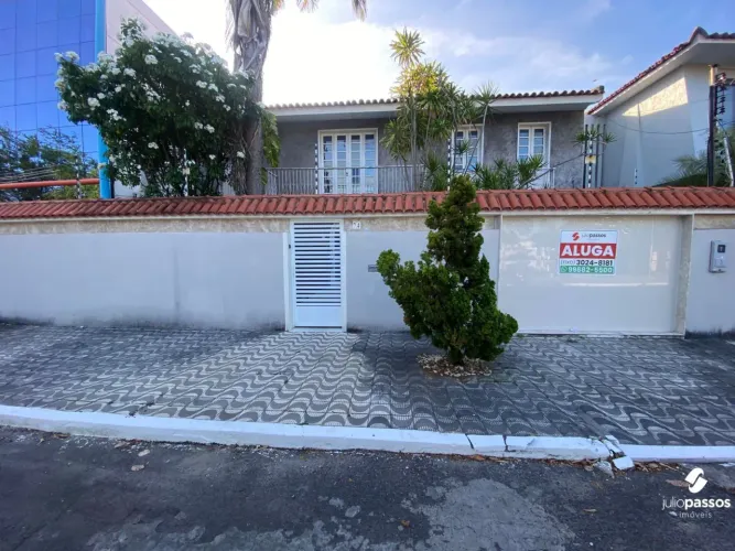 Casa Comercial Para Aluguel ou venda - Excelente Localização/ Praça Theodorico d