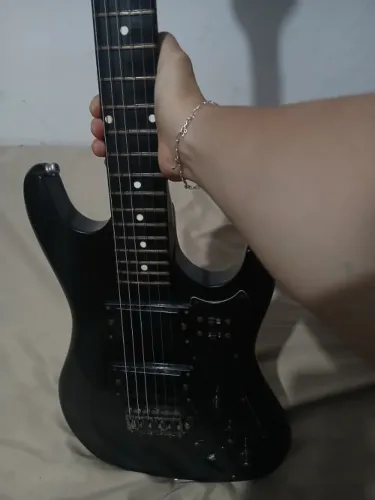 Guitarra com ampli para estudo