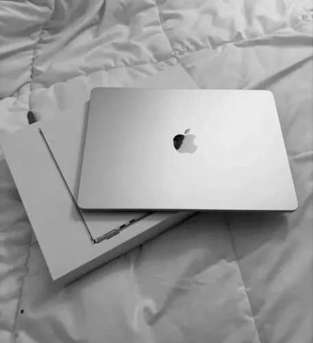 MacBook AIR M2 13.6 8gb 256gb prata novo