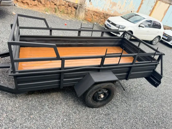 Carretinha Reboque Utilitária - Excelente Estado