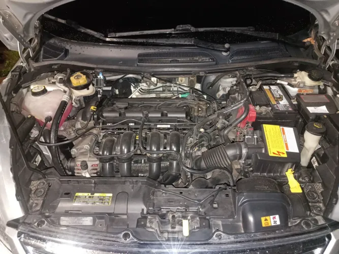 Ford Fiesta Sedan SE 1.6 16V Flex 4P 2011