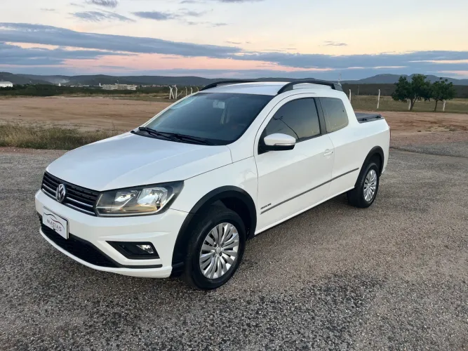 Volkswagen Saveiro Highline 1.6 T. Flex 8V CD 2017
