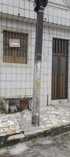 Alugo Casa