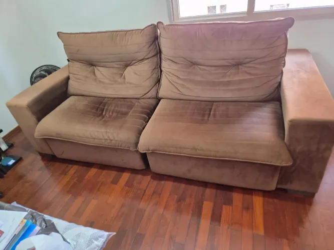 Sofá Retratil marrom