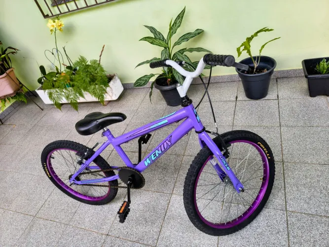 Bicicleta aro 20 semi nova