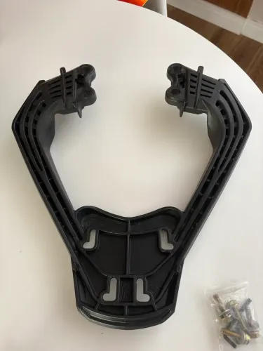 Suporte de baú SCAM CB 300 Twister