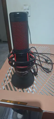Microfone HyperX Quadcast em ótimo estado - sem caixa