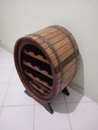 Adega de Madeira