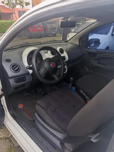 Fiat Uno Vivace 1.0 EVO Fire Flex 8V 3P 2014
