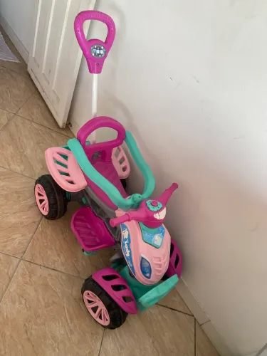 Triciclo infantil