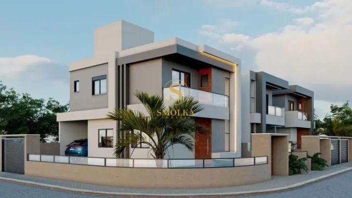 Sobrados em construção no Alameda Cezane