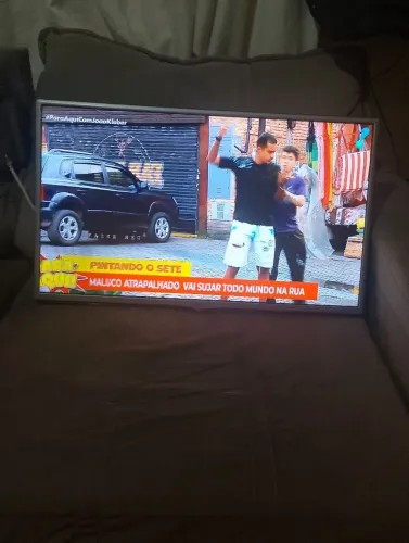 Tv 32 polegadas funcionando normal não é smart