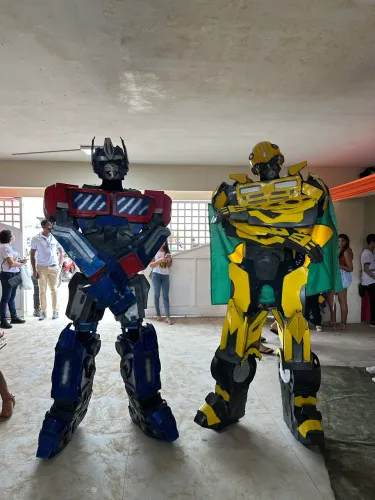 2 ROBÔS TRANSFORMERS A VENDA
