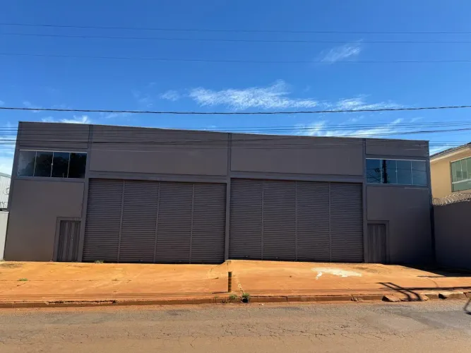 Galpão 600 metros quadrados próximo à Perimentral na Avenida Maria de Melo Jardim Gramado