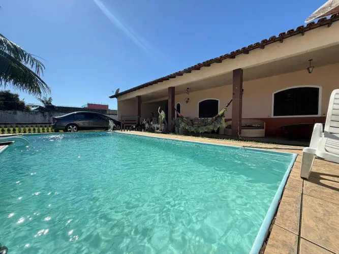 Casa em Araruama (3 Quartos - 1 Suíte) - R$ 550.000,00 - Paraty