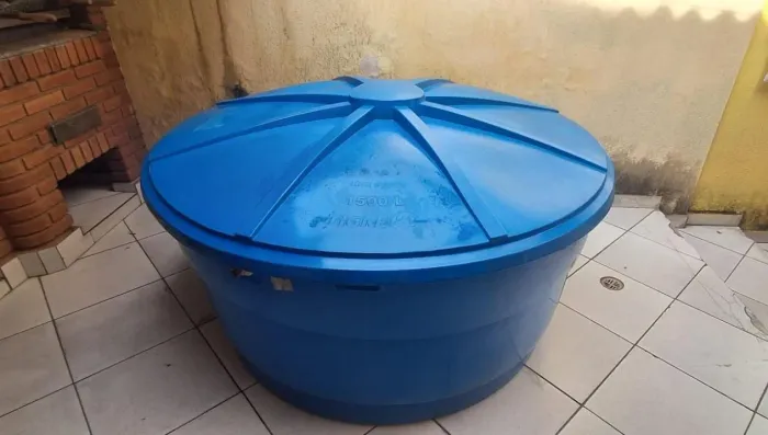 Caixa d'água TIGRE 1500 Litros SEMI-NOVA