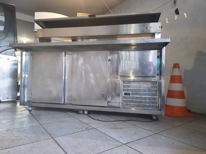 bancada refrigerado condimentos inox gelando muito dependendo do local entrega grátis 