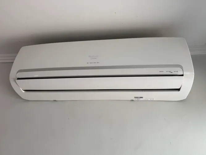 Ar condicionado 