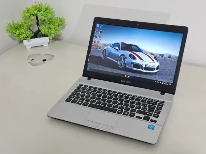 Notebook SAMSUNG + 250 GB + Bateria 4 Horas + OFFICE + Win 10 Pro + Até 12x