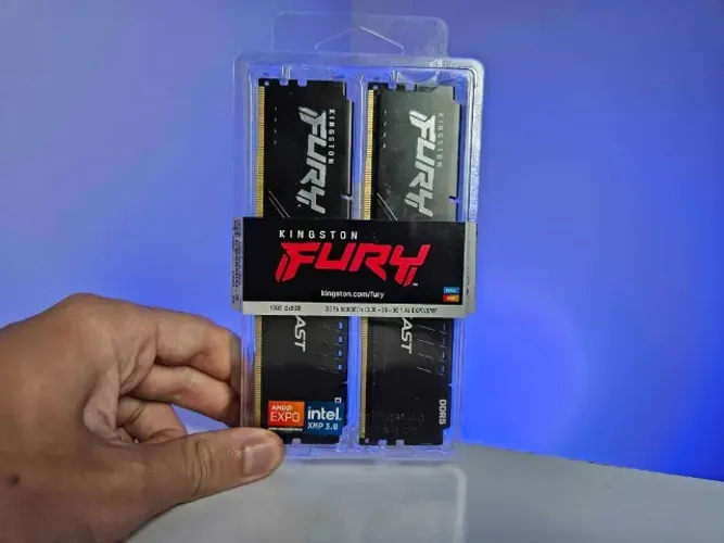 Memória RAM 16GB DDR5 6000Mhz CL30 Kingston Fury Beast 2x8GB