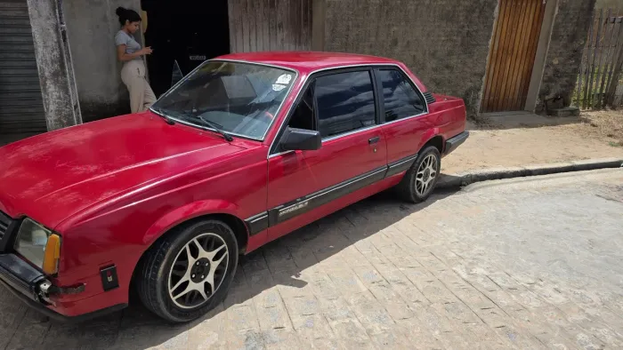 Chevrolet Monza Classic SE 2.0 /mpfi E EFI 2P E 4P 1988