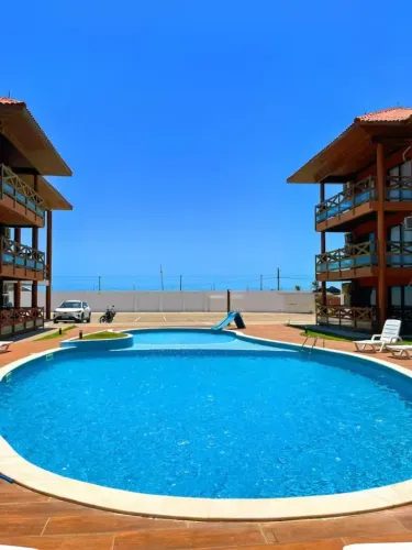 FLAT NA PRAIA ATALAIA - LUIS CORREIA