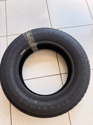 Vendo pneu Firestone 195/65/15