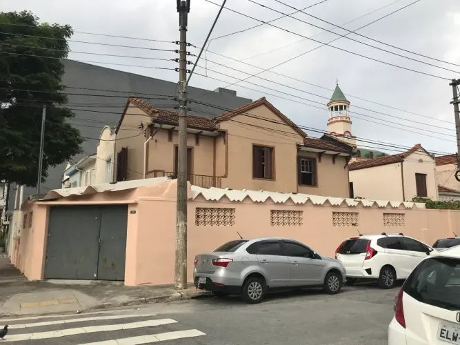 Sobrados para venda com 341m² no Pari - São Paulo