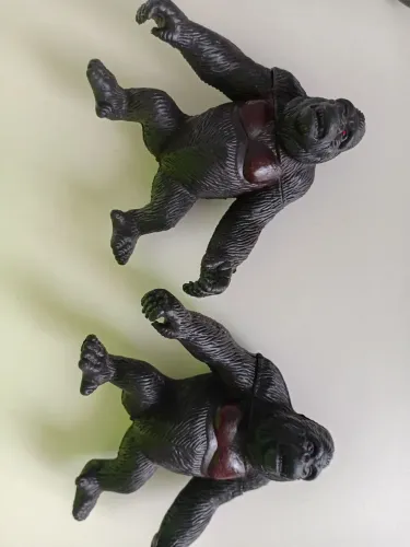 Brinquedo 2 gorilas borracha