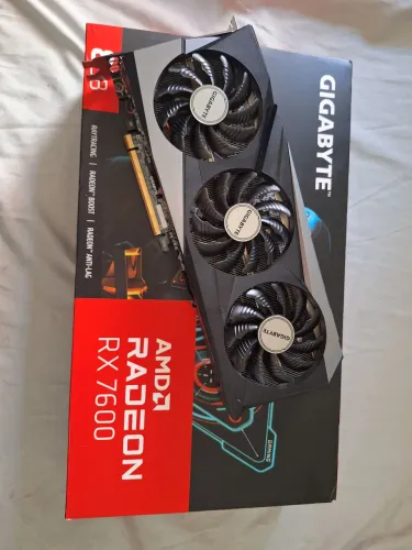 Plaxa de video Rx 7600