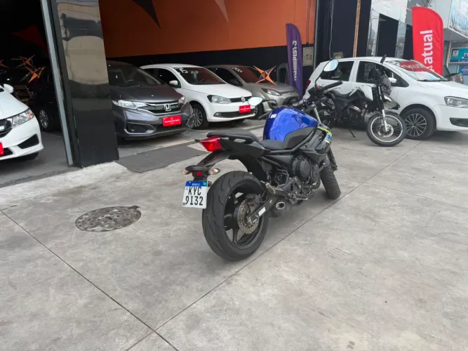XJ6 