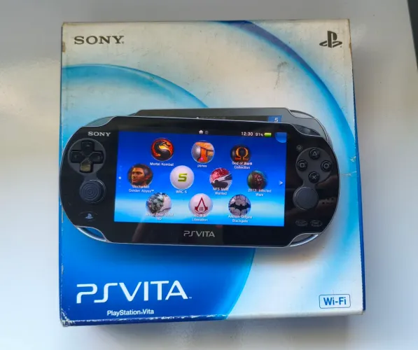 PS Vita OLED Desbloqueado - Completo na caixa