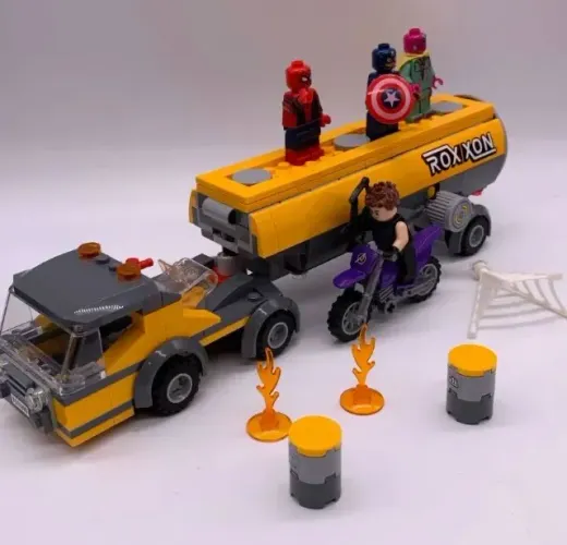 Lego Marvel Super Heroes 76067 Tanker Truck TakedownToy