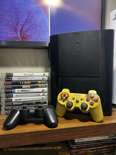 VENDO PLAYSTATION 3 SUPERSLIM 250GB (DESBLOQUEADO)