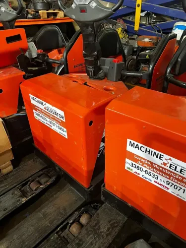 Transpaleteira Toyota BT2000