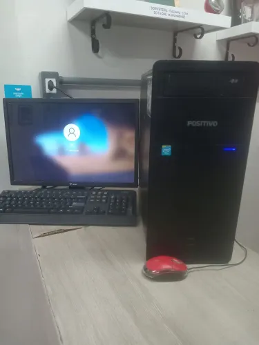 Computador > Monitor 19 polegadas LED