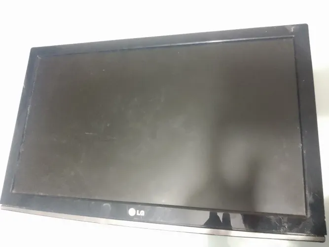 Tv LCD 22 polegada com defeito